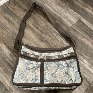 LeSportsac Deluxe Everyday Bag and matching pouch